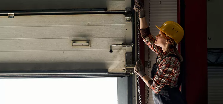Addressing Common Garage Door Stoppage Issues in Benbrook, TX